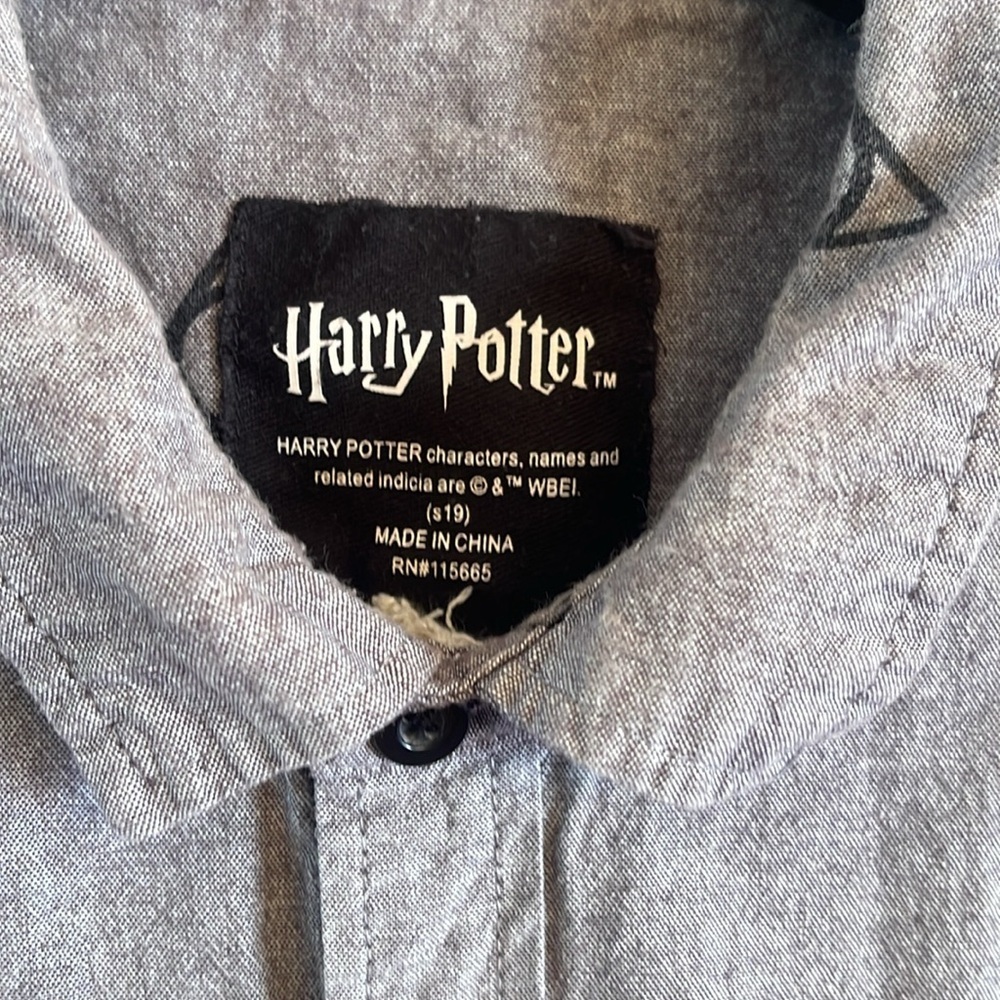 Harry Potter Gray Casual Button Down Shirt Pattern XXL - Picture 2 of 5